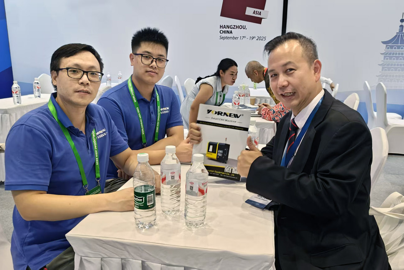 育菁裝備參加第十一屆亞洲教育裝備博覽會