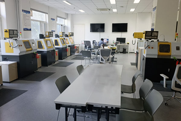 XK200桌面型數控銑床應用案例